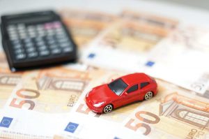 modellino auto soldi