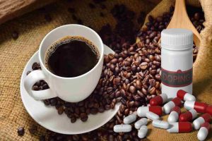 bere caffè